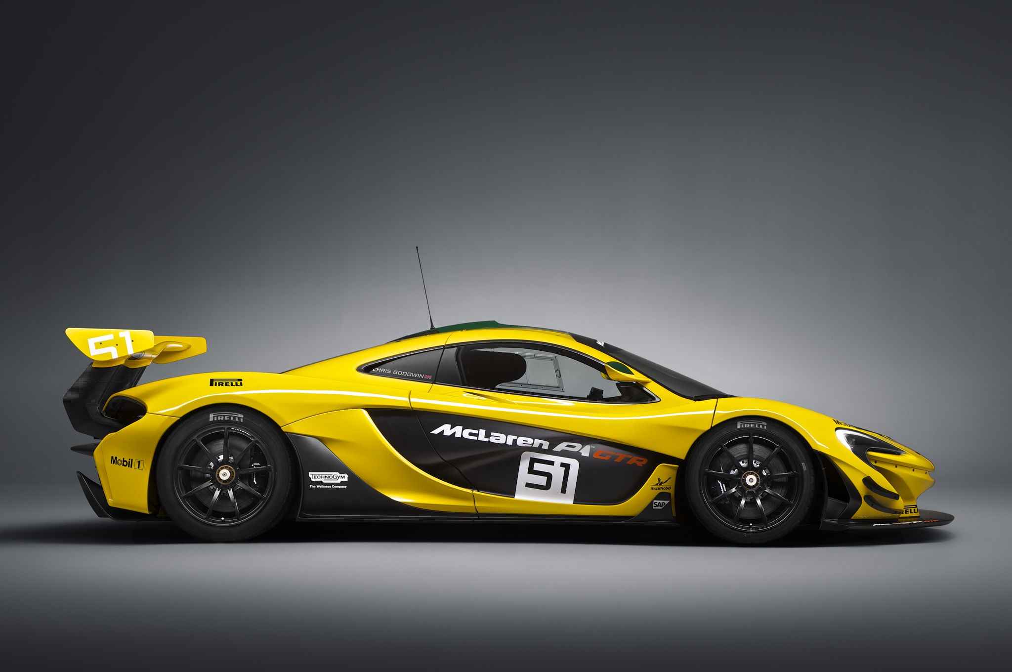 McLaren-P1-GTR-side-profile